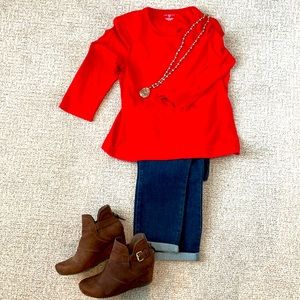 Red pullover 3/4 sleeve cotton/spandex